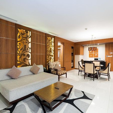 Vouk Hotel And Suites Нуса-Дуа Экстерьер фото