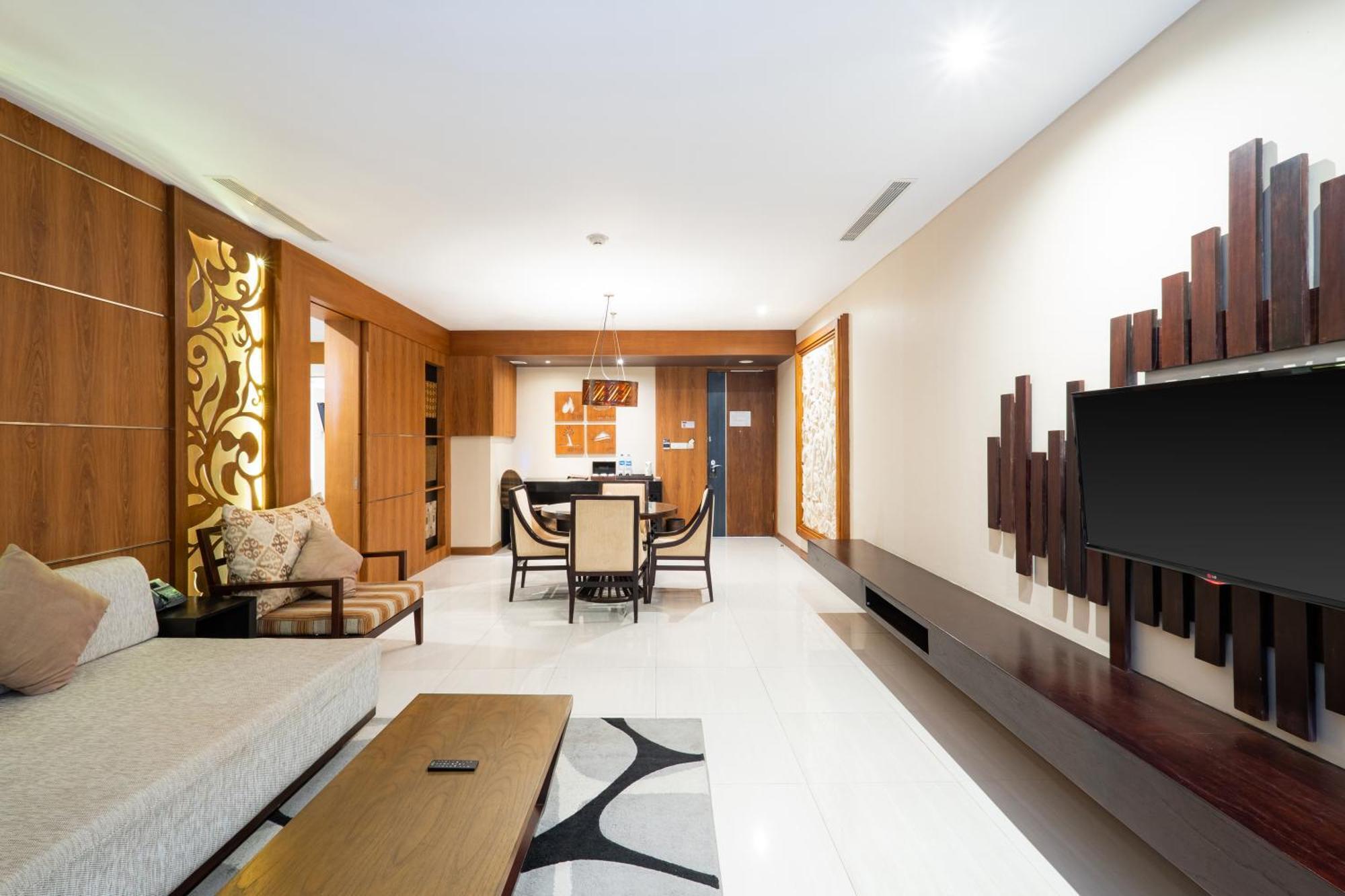 Vouk Hotel And Suites Нуса-Дуа Экстерьер фото